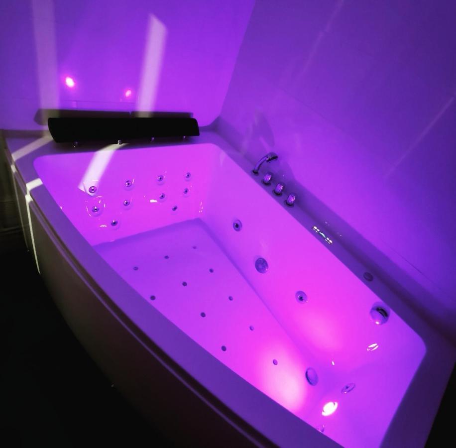 Suite Perla - Balneo Et Sauna Ле-Ме-сюр-Сен Экстерьер фото